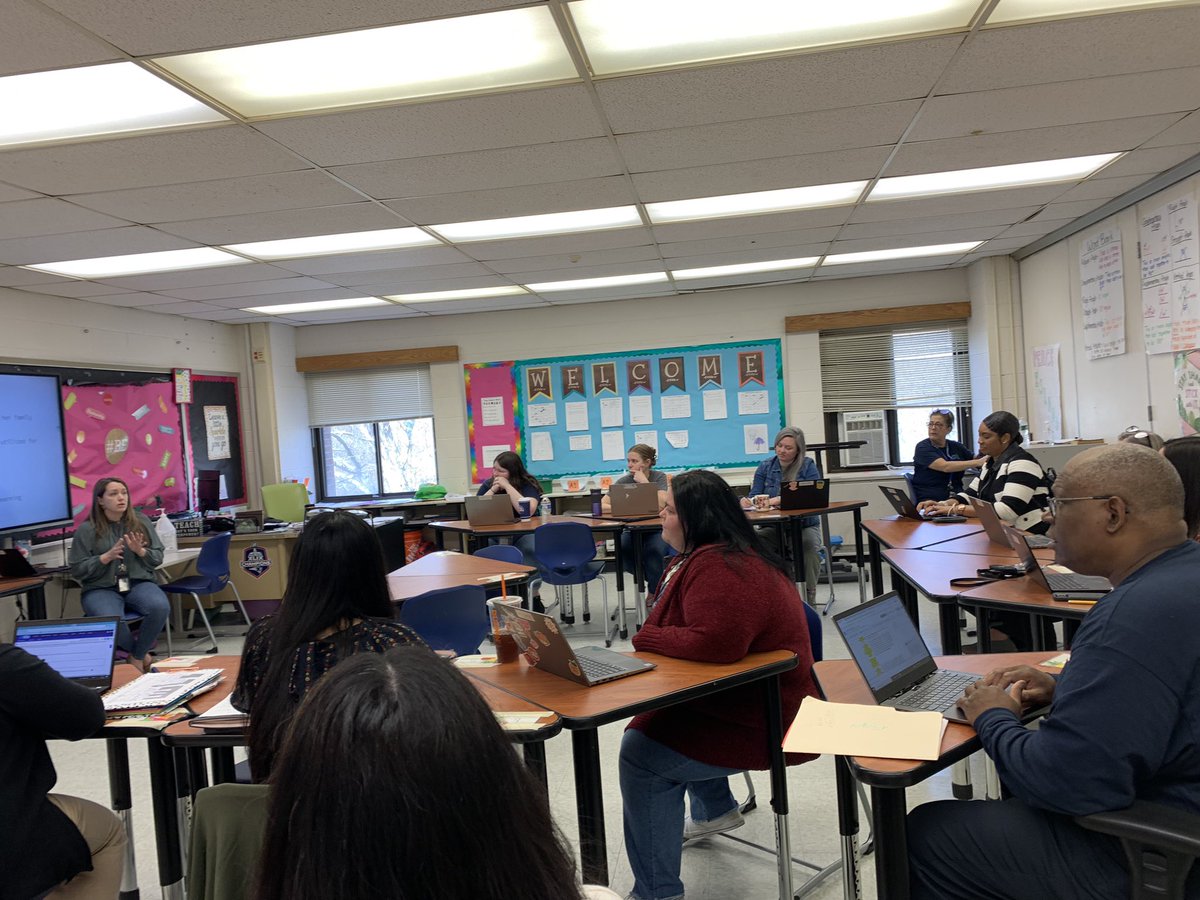 Luz_Rivera_MLL's tweet photo. SLIFE Meetings are underway in our district! Thanks to our wonderful team of MLL Coaches for their commitment,  dedication and always putting our students first! NPS is the place to be!🙌 https://t.co/b0ghp5gcpM