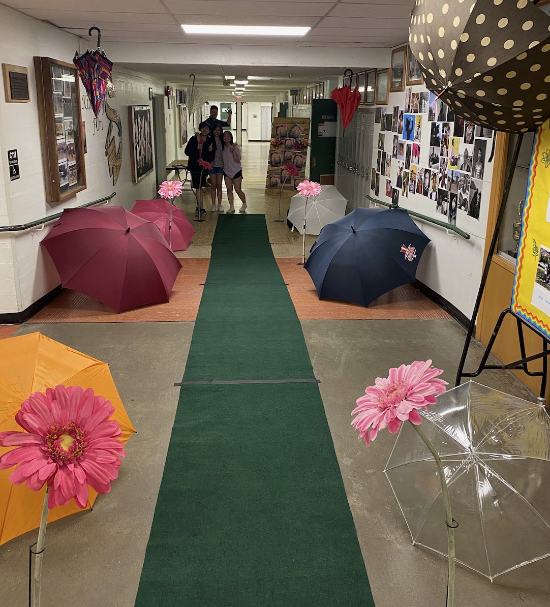 Killarneyvsb39's tweet photo. SPRING FEVER by Killarney's Drama Dept is on again tonight!  Show starts at 7pm in @VSB39 Student written, directed and acted shows. https://t.co/vj5uoVsCmg