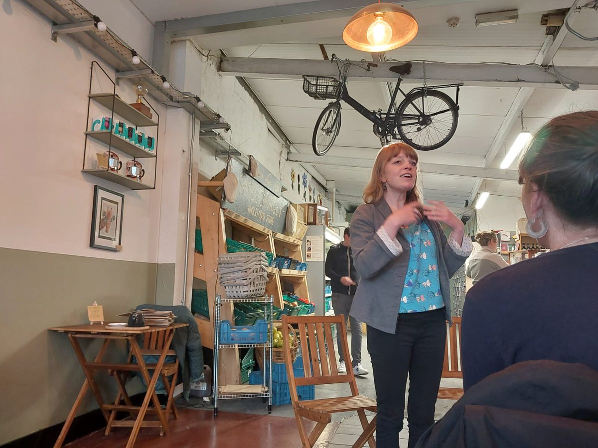 NWCI's tweet photo. Great to attend the @SustLifeSchool #SustainableSocialClub event with @GrassrootsGuild at @SmallchangesIE where we learned about &amp; shared ways of supporting &amp; creating #biodiversity friendly spaces in our #communities https://t.co/kOhsOImNtW