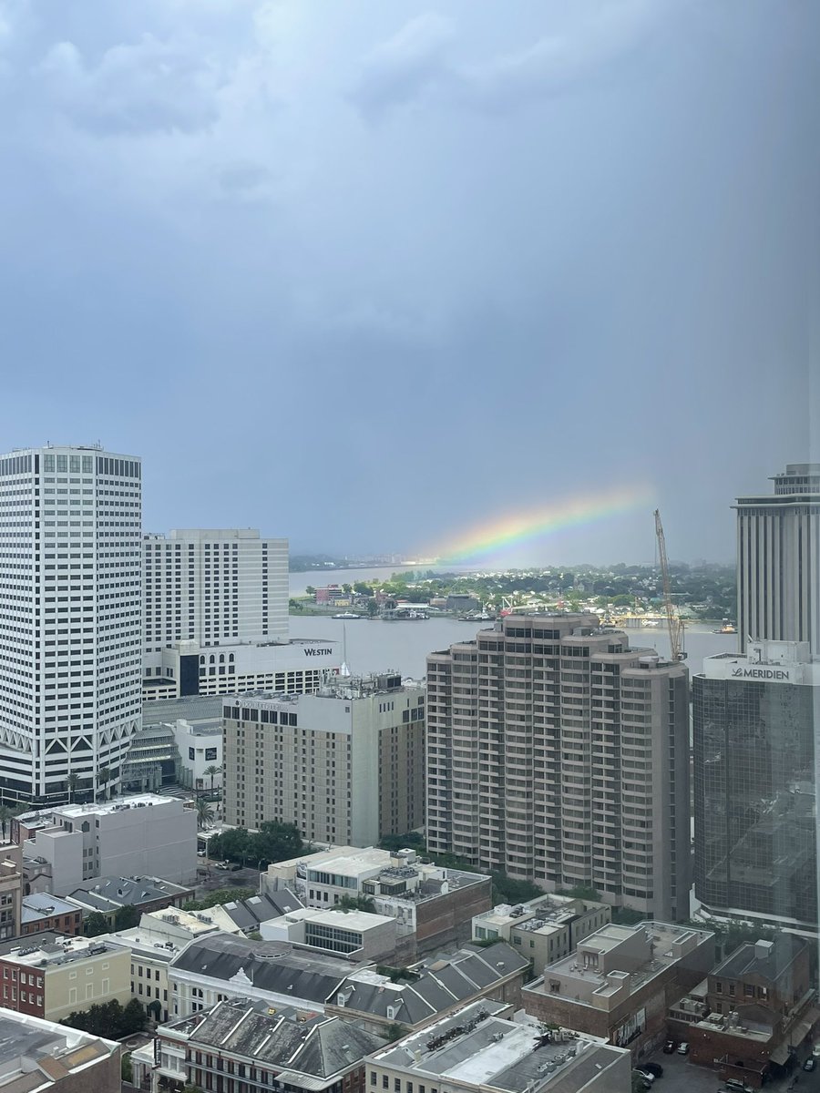 ajrobert's tweet image. Algiers in the spotlight: