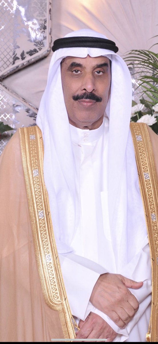 طاريك بين الناس بالخير مذكور 
ومامات من ذكره مع الناس طايب

يالله عسى قبرك من الورد منثور
ومن السماء تاتيك وبل السحايب

ويالله عسى بيتك بجنات معمور
يا حاضرٍ بين العرب وأنت غايب

اللهم اغفر له وارحمه