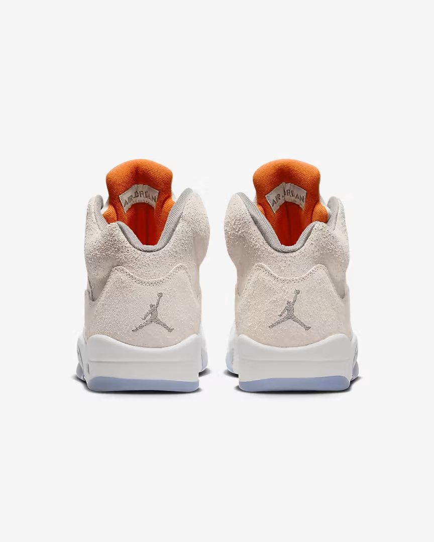 BuildSkilled's tweet photo. Air Jordan 5 Retro SE Craft
see more @ https://t.co/quNqGUn790
#nikeus https://t.co/vzUXZZifZM