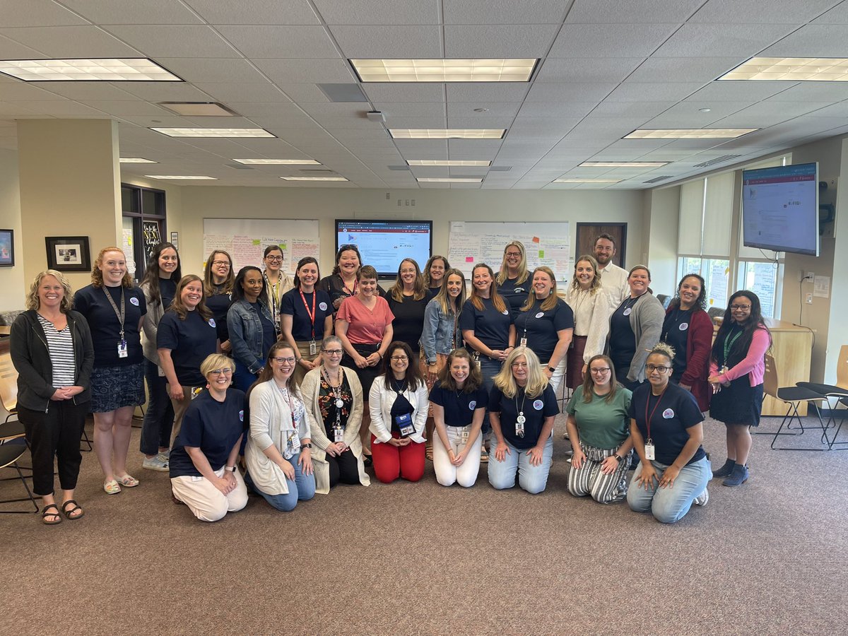LCPSProLearning's tweet image. There are not enough words for us to express how wonderful our #ProfiletoPractice group of #DeeperLearning #TeacherLeaders is! Today’s Presentation of Learning was just icing on the cake of an amazing year of learning! #WeAreOneLCPS #lcps23 @LCPSOfficial