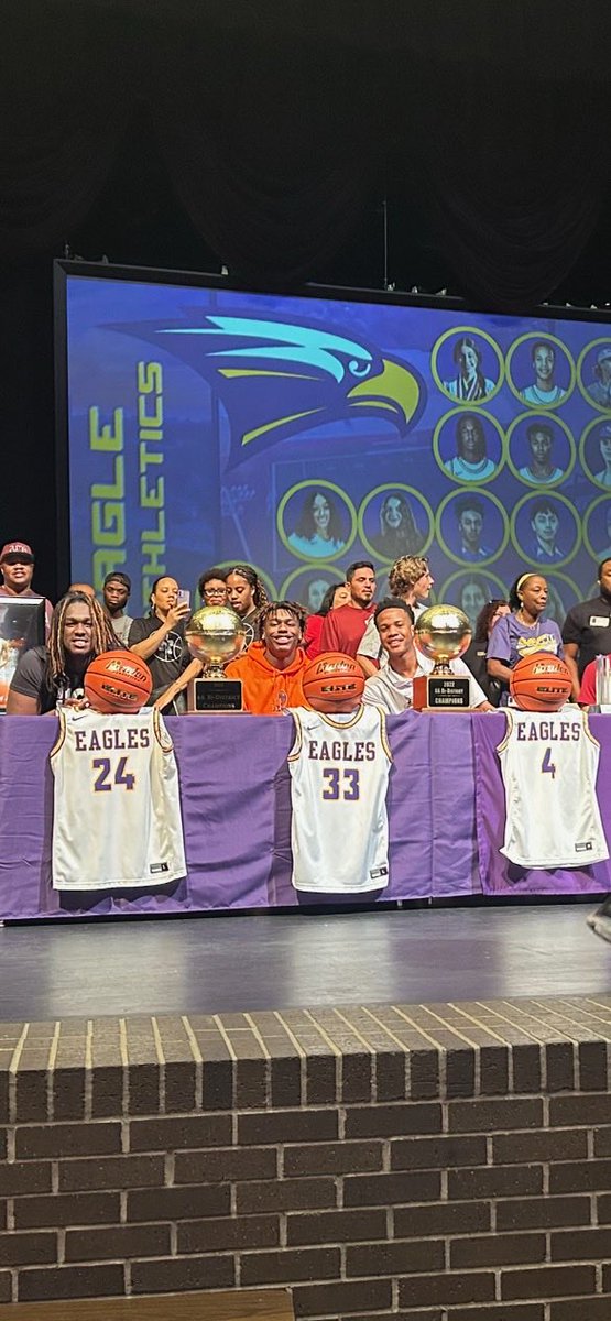 What a great day celebrating ⁦<a href="/Tim2Jordan/">Tim(T2)Jordan Jr.</a>⁩ ⁦<a href="/imceree/">Sincere Griffin</a>⁩ ⁦<a href="/PharaohAmadi/">Pharaoh Amadi</a>⁩ signing to play basketball at the next level. So proud of you guys! Good luck! #Family #TheRich