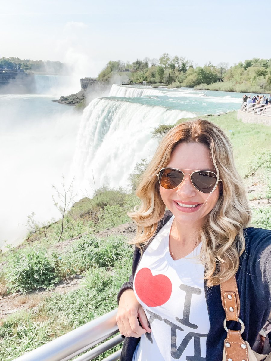 Checking to make sure one of NY’s most famous landmarks was still there before America’s soybean farmers show up!We’re excited to host  @UnitedSoy and their 77 Directors in Niagara Falls for the July meeting. I heard if you throw a few soybeans over the edge it’s good luck! 😉🌱