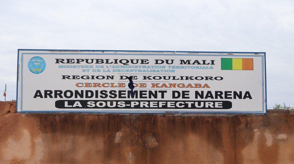 Narena | Redynamisation des commissions foncières 

Dans le cadre du projet PBF/IRF 458 AZHAR appui la commission foncière communale de Narena en équipements de travail ( registres, GPS, matériel de bureau…) et outils ⚒️ de sécurisation foncière. <a href="/PBFMali/">UN Peacebuilding Fund - PBF Mali</a> <a href="/PNUDMALI/">PNUD MALI</a> <a href="/UN_MINUSMA/">MINUSMA</a>