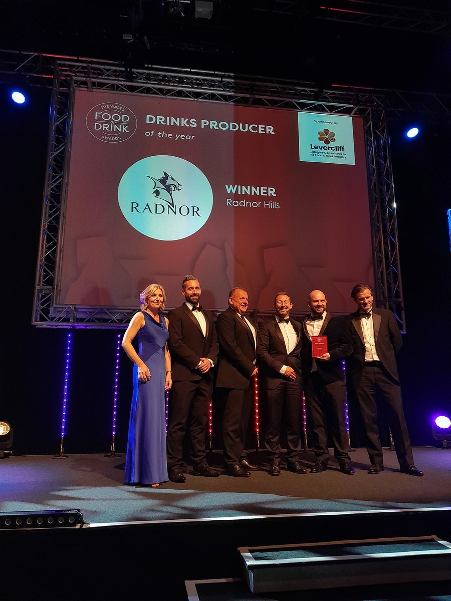 Llongyfarchiadau!🎉 Congratulations to @Radnorhills on winning Drinks Producer of the Year! This award is sponsored by @Levercliff #walesfoodanddrinkawards