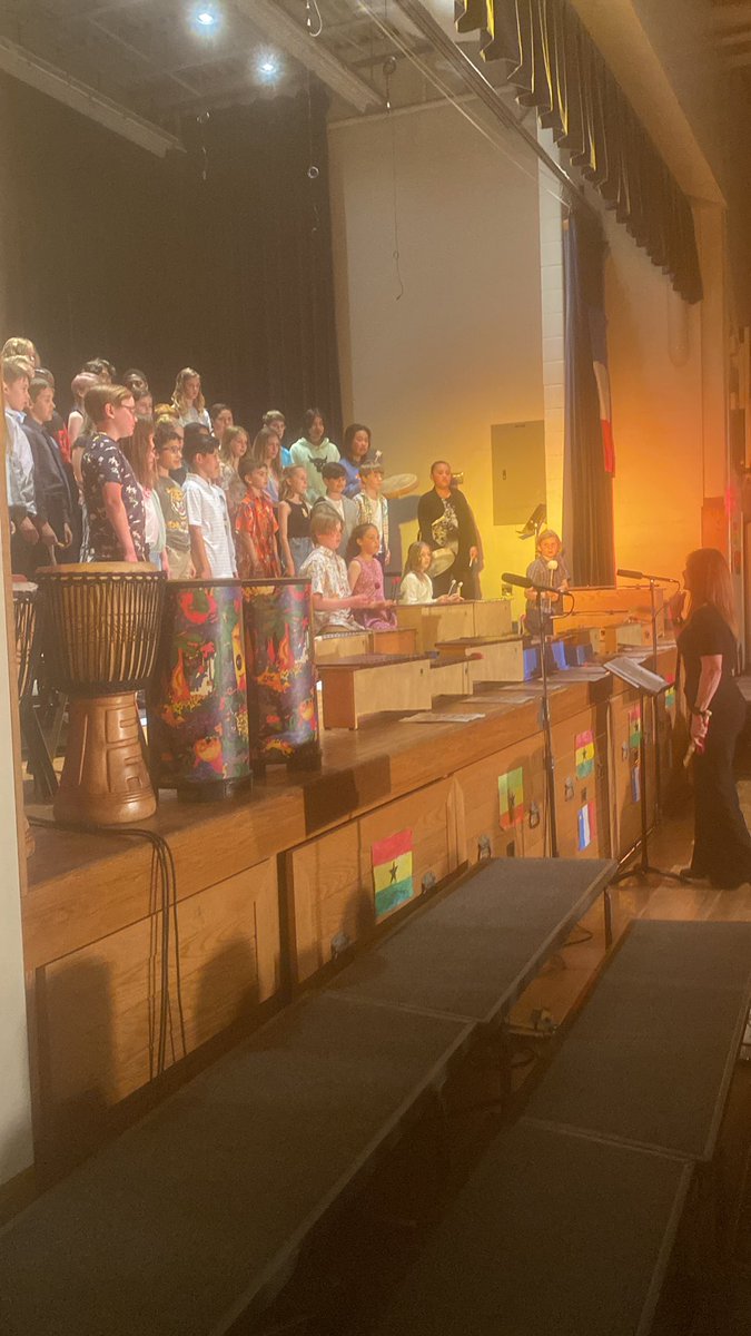 Hammonds Plains Consolidated School tweet media