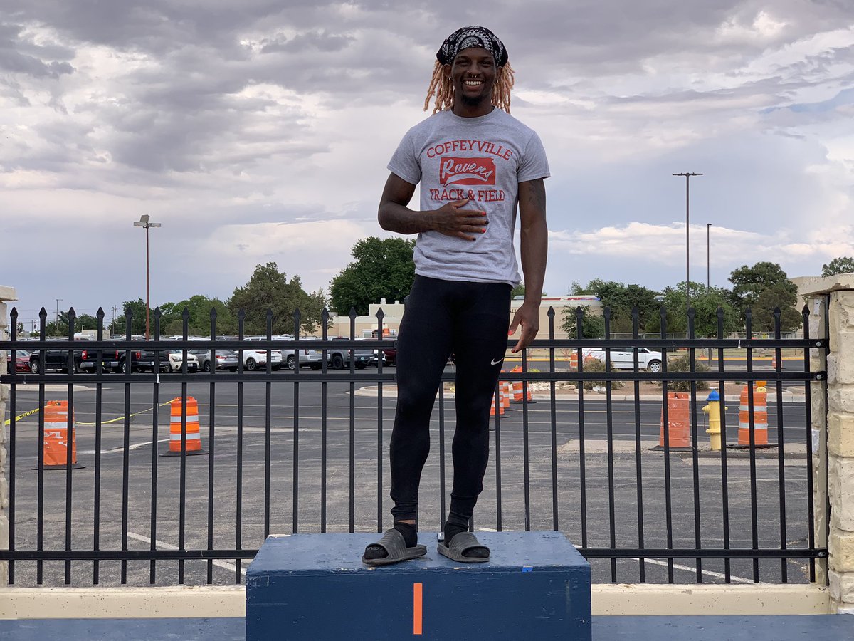 CvilleTrackXC's tweet image. .@redravensports Sophomore Anthony Woods .@underatedbeast jumps 7.86m PR!!!  He is your 2023 NJCAA OUTDOOR LONG JUMP NATIONAL CHAMPION!!!

##VilleMade