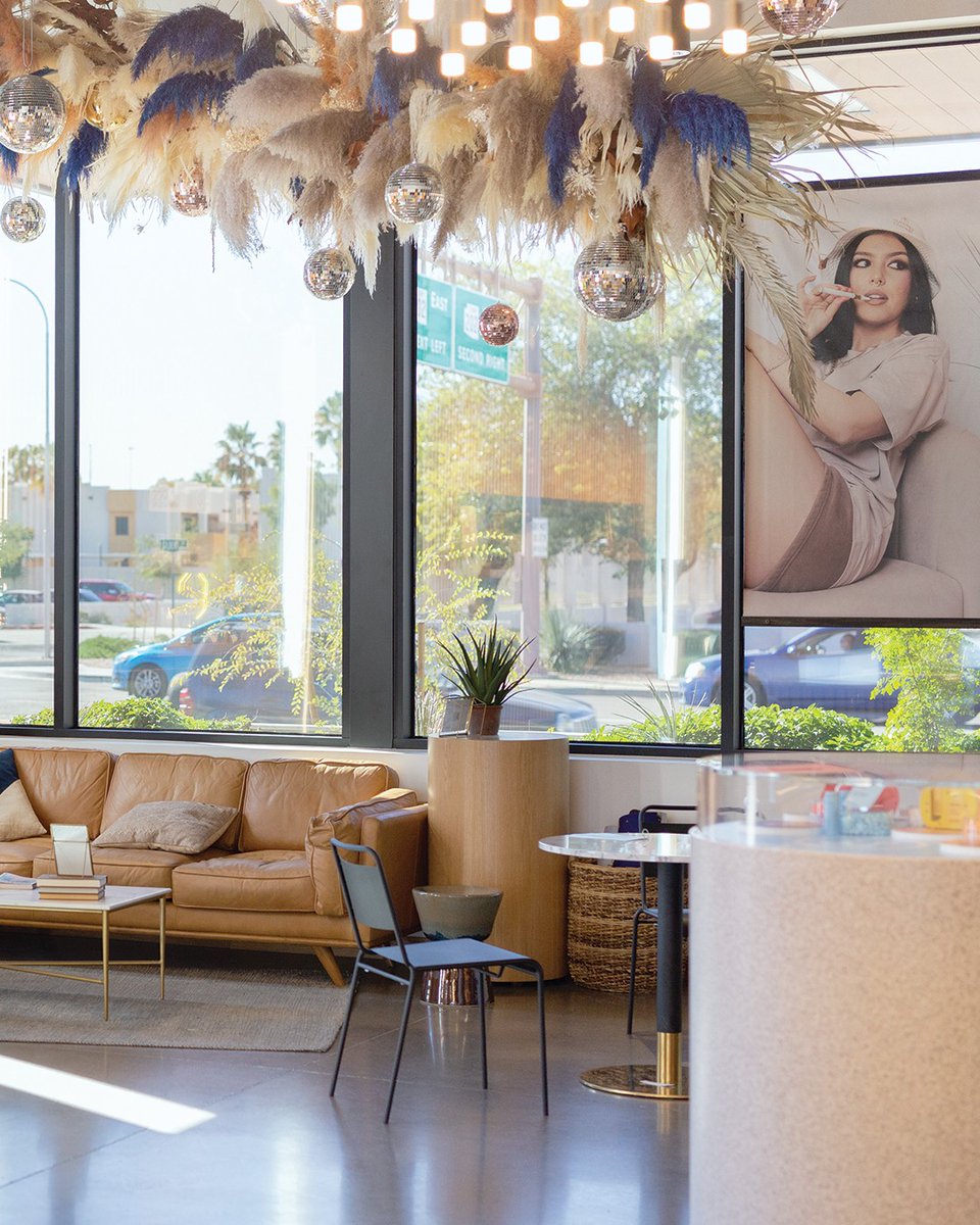 sundaygoods's tweet photo. Thank you @mgretailer for the lovely write-up on our stores. Always proud to bring Arizona into the national cannabis conversation. ✨
Check out the article here: 
https://t.co/SneKgfP3Su

#FeelGood #SundayGoods https://t.co/h1cdwzxuMX