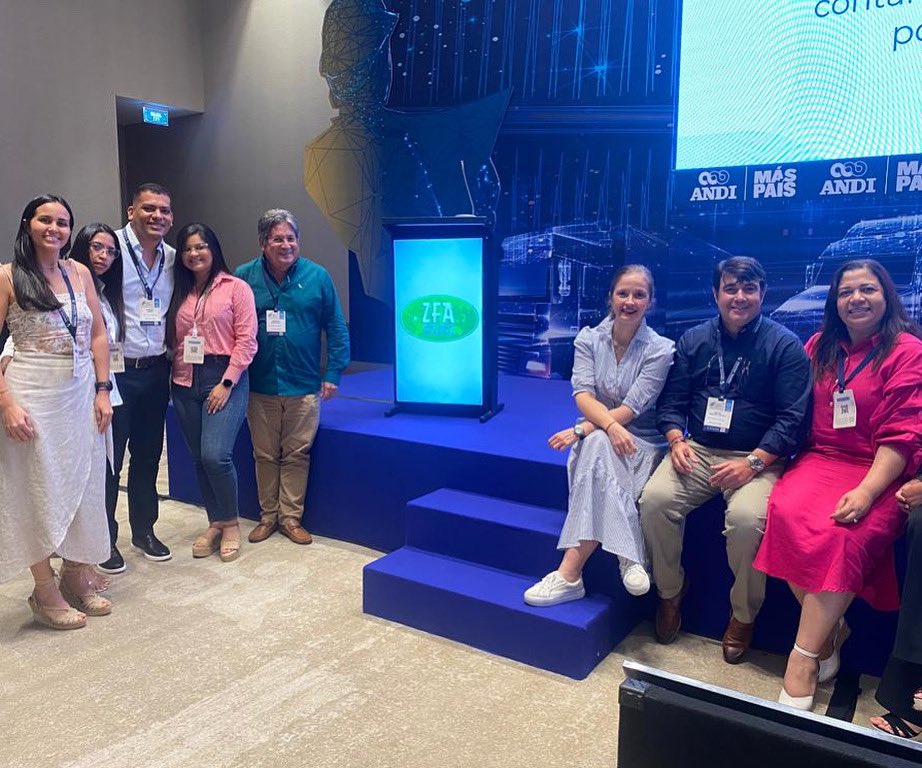 DaabonOrganics's tweet photo. #hoy Zona Franca Las Américas dijo presente, en el 6to congreso integrado de logística, zonas francas y puertos 2023 🚢 en compañía de Juliana Villegas, vicepresidente de exportaciones de @PROCOLOMBIACO 

#SomosDaabon #SomosZFA #zonafranca #logistica #puerto https://t.co/hPuQT3ocPU