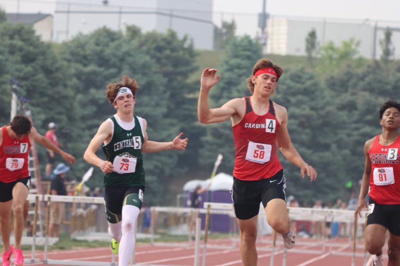 PrepRunningNerd's tweet photo. Jackson Roberts.  He’s happy.  He just won the Class B 300H. @FieldBoone https://t.co/Ich2tbIoUZ