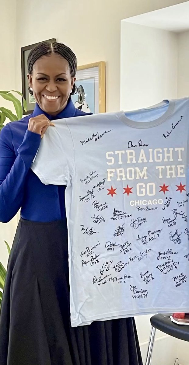 Str8fromthego's tweet photo. @michelleobama thank you so much for being an example of resilience and showing us girls from the South Side that we can do anything we put our minds to! ❣️ 
#michelleobama #straightfromthego #chicago #lovefromchicago https://t.co/mJq6ASgRhV