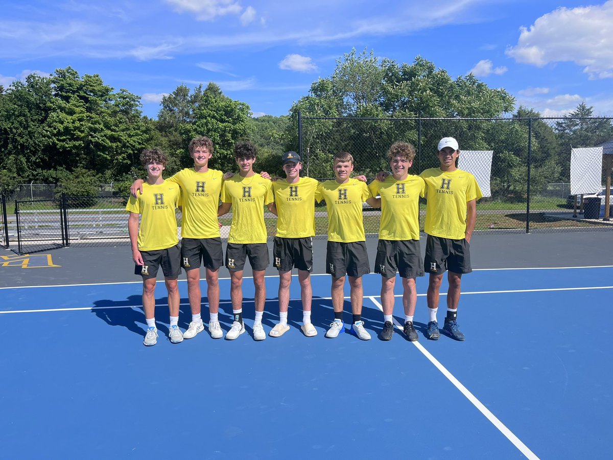 HHSTennis tweet media