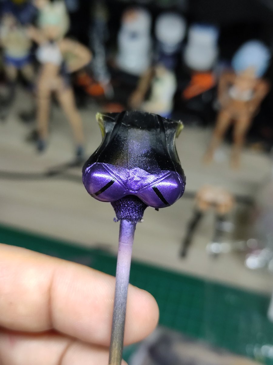 Gura_specter_08's tweet image. Metálico púrpura hecho por fabricante local, hermoso color para body Sozai

#1:12 
#sozai
#premiumparts 
#figma