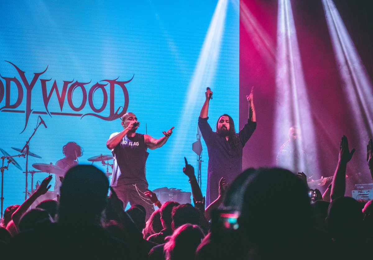 matteblacphoto's tweet photo. Bloodywood - The Gift of New Delhi Visit Dallas, TX
��••
@Bloodywood2
Live on @MusicSceneMedia
•••
#MusicSceneMedia
#msm
#Bloodywood
#TheStudioAtTheFactory
#Dallas
#concertphotography
#showgraphers https://t.co/FfgqCfEQ89
