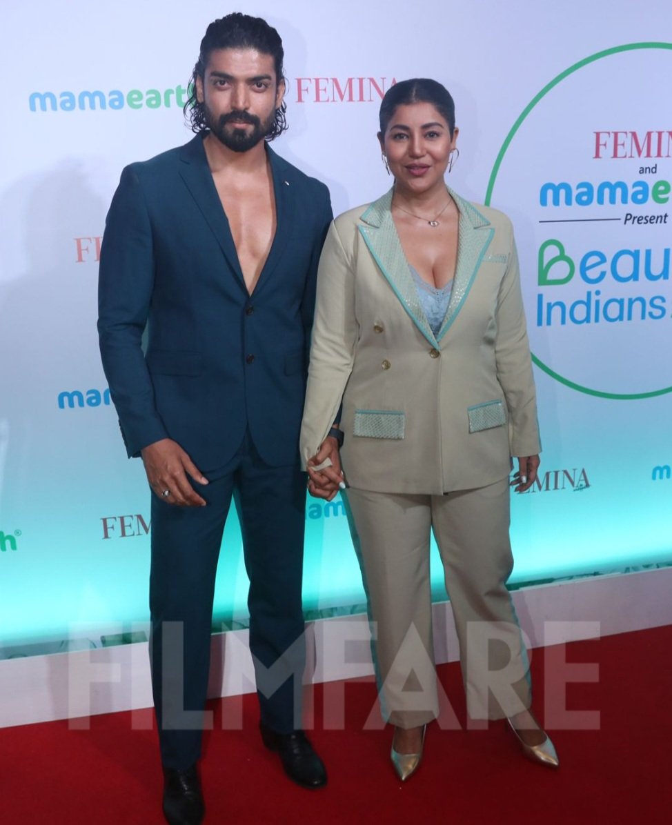 #GurmeetChoudhary and #DebinaBonnerjee clicked arriving for  #FeminaMamaEarthBeautifulIndians2023. ❤️

#BeautifulIndians2023 #BeautifulIndiansS2 #FeminaXMamaearth #BeautifulIndians #CelebratingGoodness #Mamaearth #FeminaIndia