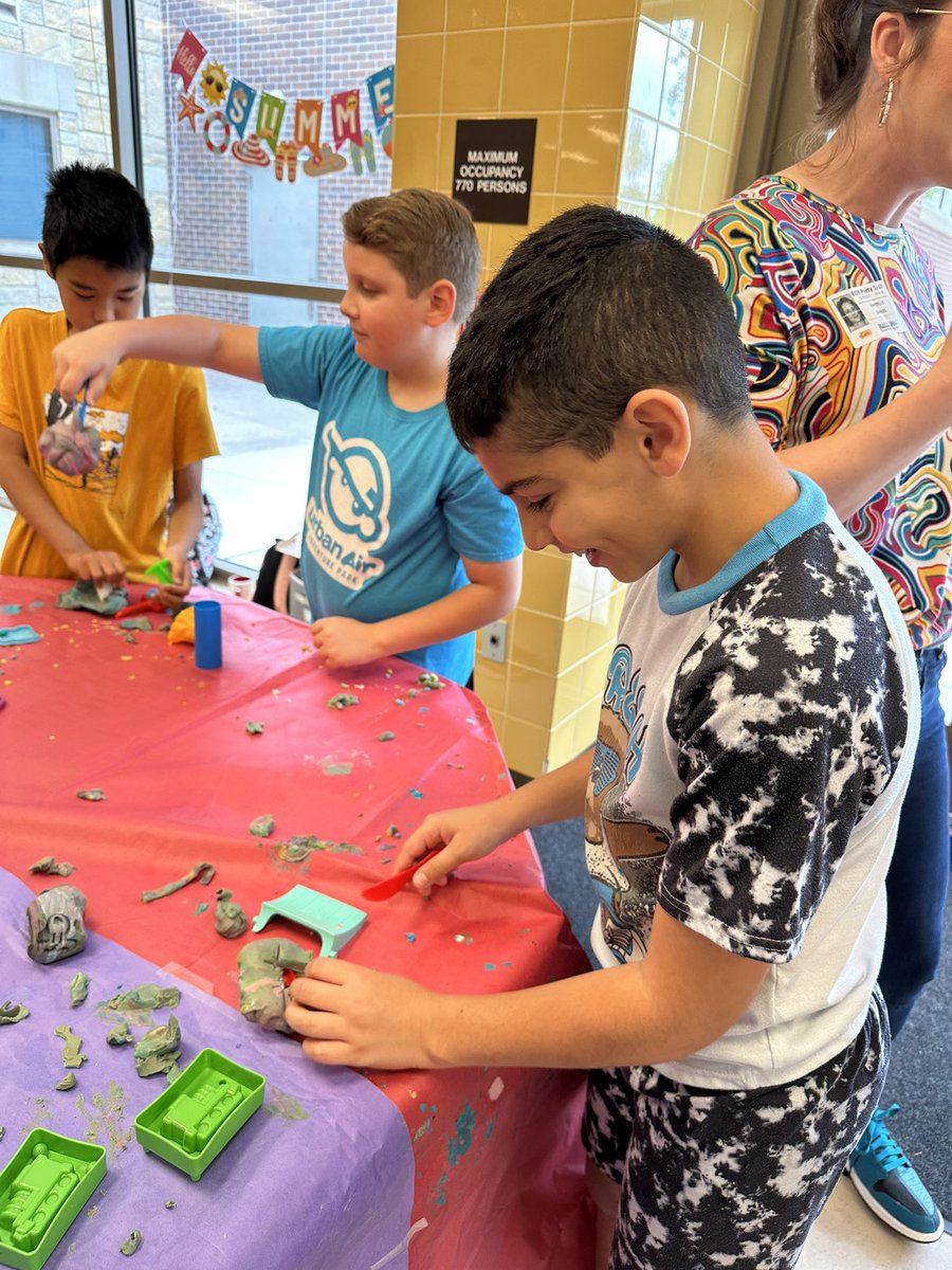 Catherine Calomeni tweet media