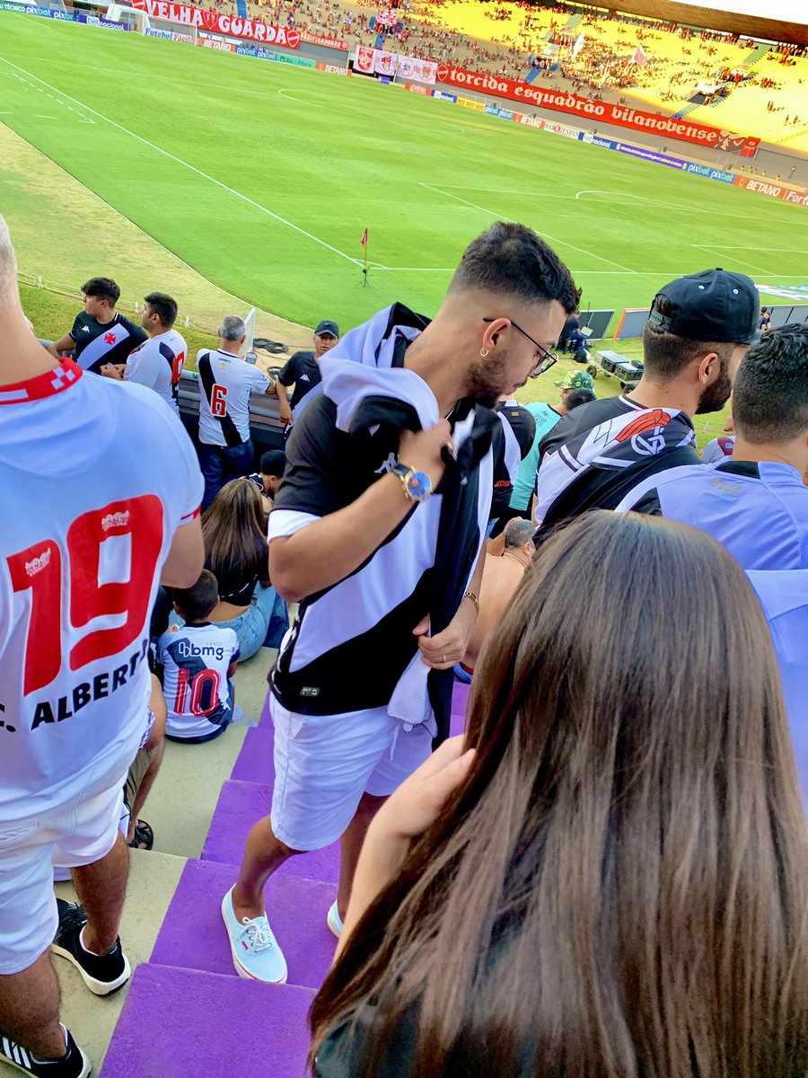 oreidobrega's tweet photo. A 23 anos eu fiz do Vasco minha inferno e o Vasco fez do inferno minha Vasco. Tô doente 😭 https://t.co/tYaaPQF62l
