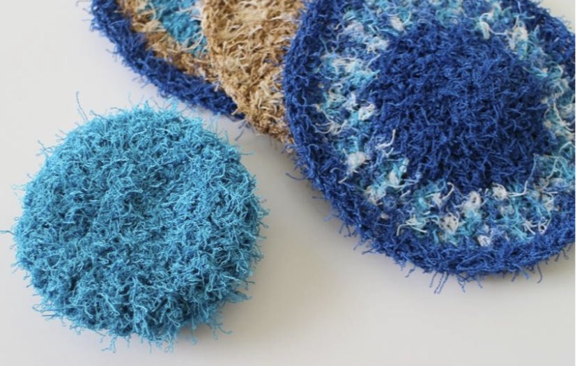 thetreerex's tweet photo. I’m no master hooker, but trying to make these simple kitchen scrubbies is driving me insane because of the “yarn” needed to make them.
SEND HELP, Y’ALL I AM NOT OKAY! 🤬
#scrubbie #scrubbieyarn #crochetproblems https://t.co/bVLLmS32pf