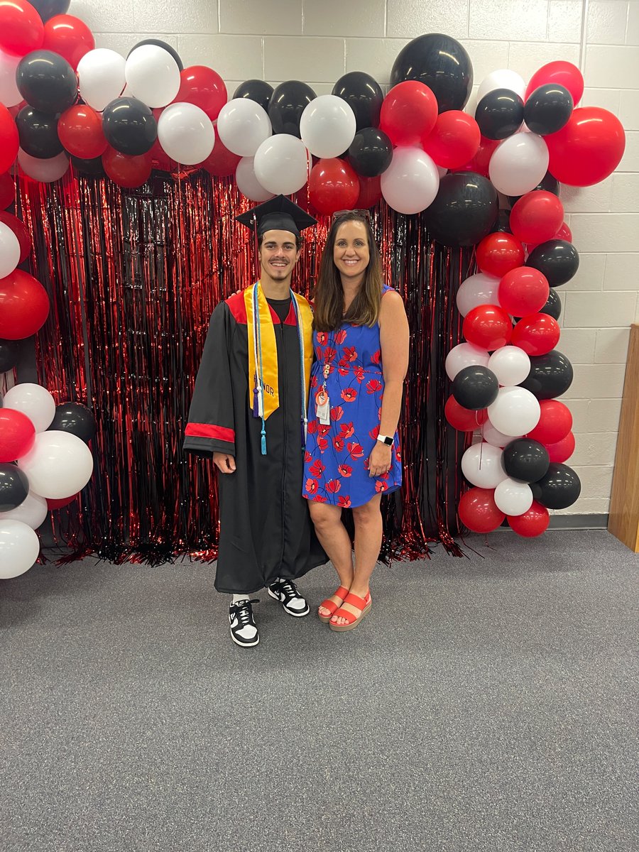 WJESClarke5th's tweet photo. My most favorite tradition we do in our county.  I returned to my roots to see my fifth grade “kids” walk the hall of our former elementary school.  Best of luck to these graduates!  @successatjcss https://t.co/YLQjAlB1CU