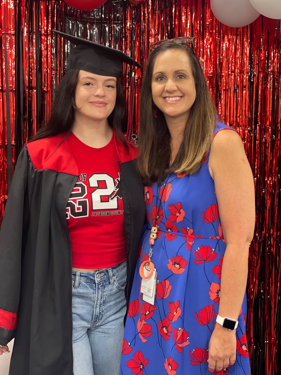 WJESClarke5th's tweet photo. My most favorite tradition we do in our county.  I returned to my roots to see my fifth grade “kids” walk the hall of our former elementary school.  Best of luck to these graduates!  @successatjcss https://t.co/YLQjAlB1CU