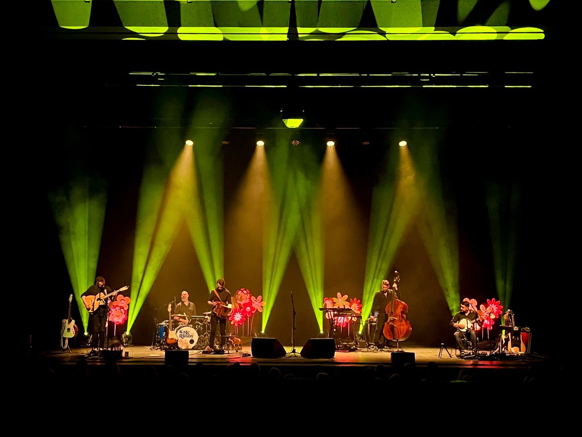 katerusby's tweet photo. Cornwall ❤️ I adored tonight at @HallforCornwall , Truro. You were all amazing, thank you so much 🥰

Couple of days off to energise now and then on to @MalvernTheatres May 21 ⭐️ 

#springtour2023 #KateRusby #tour #Est1973 #songs #musicislife #manlytunes #Jenny #winetime https://t.co/ivLO6zVJou
