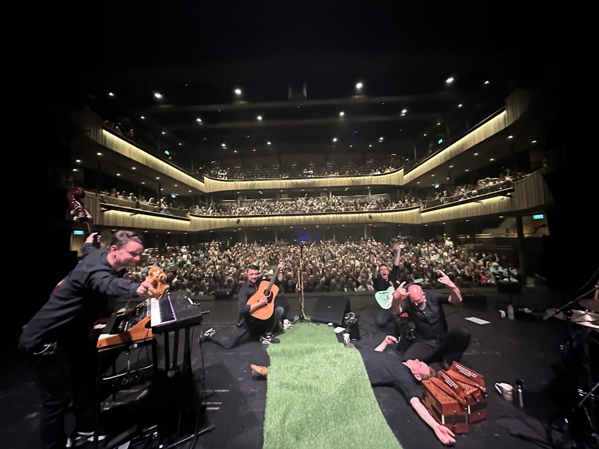 katerusby's tweet photo. Cornwall ❤️ I adored tonight at @HallforCornwall , Truro. You were all amazing, thank you so much 🥰

Couple of days off to energise now and then on to @MalvernTheatres May 21 ⭐️ 

#springtour2023 #KateRusby #tour #Est1973 #songs #musicislife #manlytunes #Jenny #winetime https://t.co/ivLO6zVJou