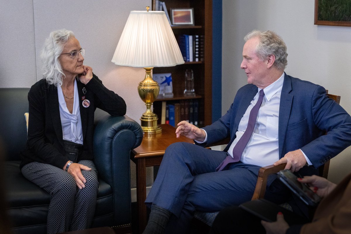 ChrisVanHollen's tweet photo. It’s been almost 11 years since journalist Austin Tice was abducted in Syria — and we won't rest until he’s back with his family, safe and sound.

I’m working with his mother, Debra, and the State Department to ensure the United States is doing all we can to #BringAustinHome. https://t.co/MWWJ6LkGEF