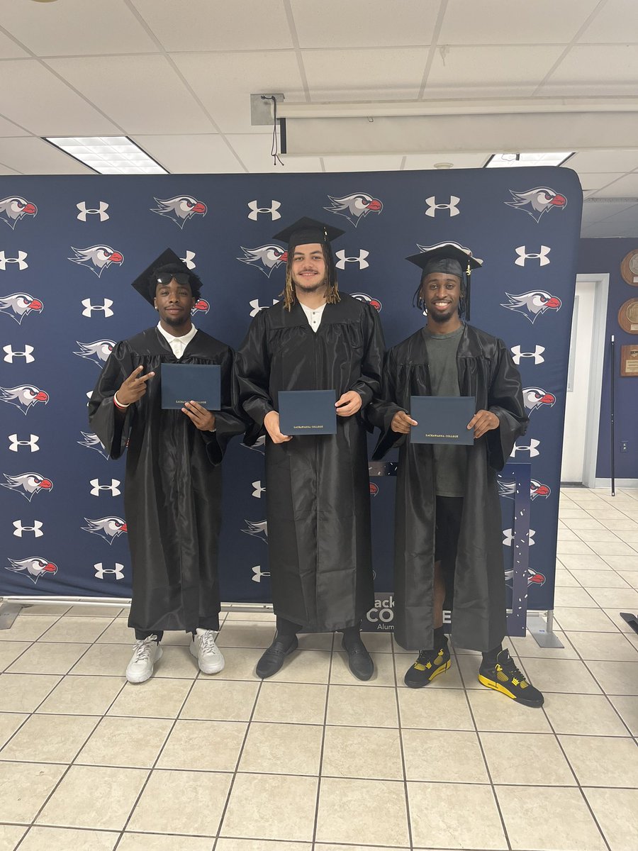 coachkfallon's tweet photo. Proud of these guys and their teammates who weren’t able to be in this pic..future is bright for them! #GoFalconsTakeFlight https://t.co/mgPNFvHbxG