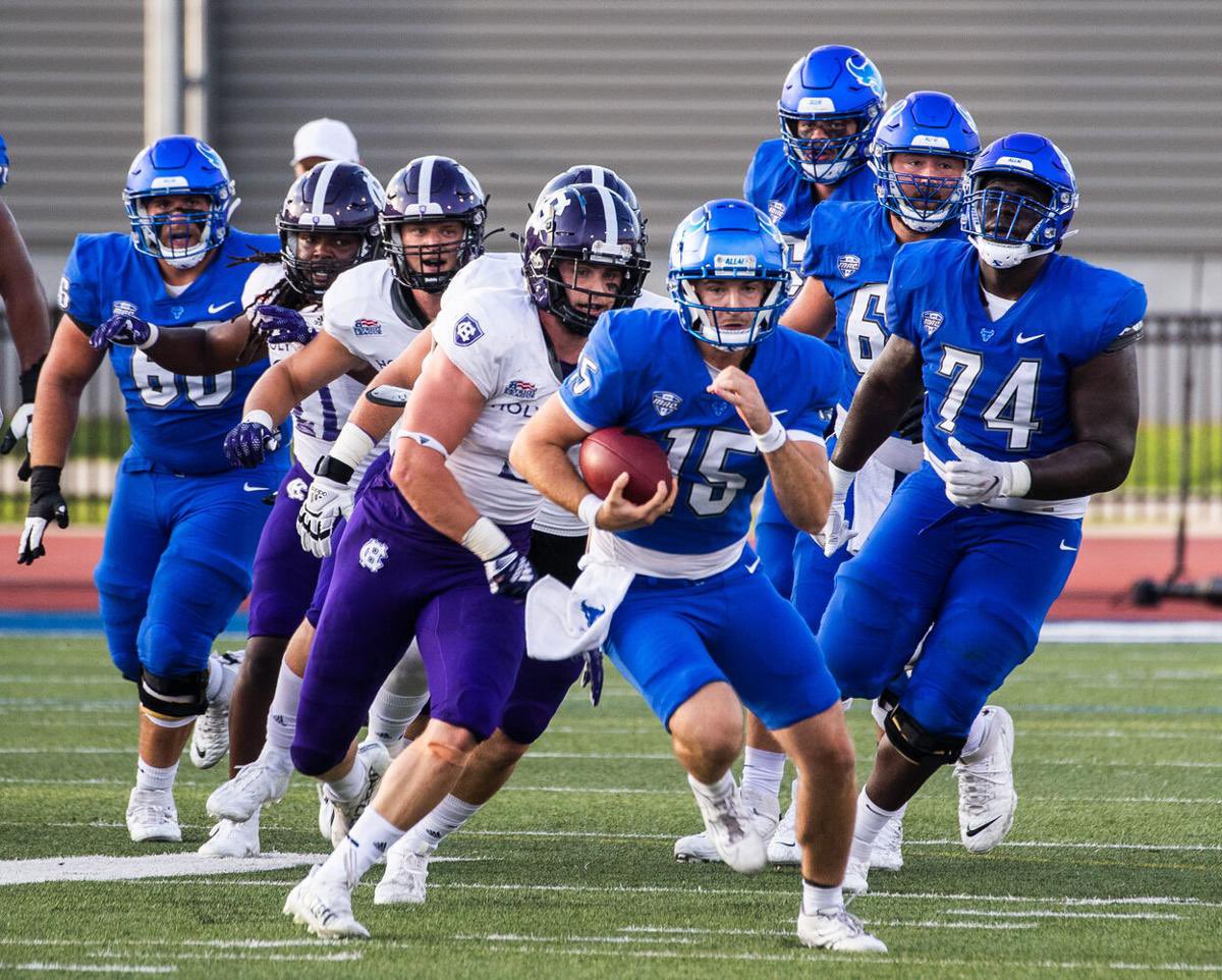 After a great call with <a href="/Stansfield_Matt/">Matt Stansfield</a> excited to announce I’ve received an offer from <a href="/UBFootball/">Buffalo Football</a> !!⚪️🔵
<a href="/FootballNorthca/">Football North 🇨🇦</a> <a href="/coachbigdawg7/">Larry Jusdanis</a> <a href="/coachlalonde_/">Jamie Lalonde</a> <a href="/AllenTrieu/">Allen Trieu</a>