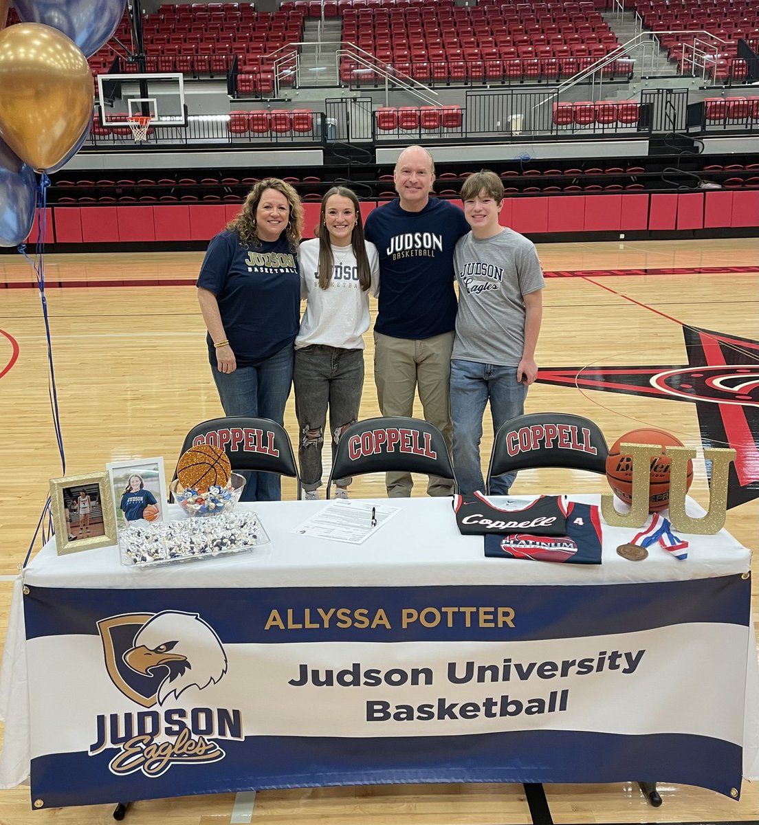 JudsonWBB's tweet photo. It’s official!  ✍🏻  We are excited to welcome Allyssa Potter from Coppell, Texas! 🦅 https://t.co/gJGXu7yFXr