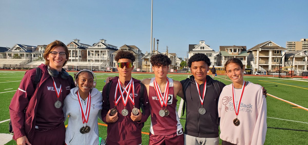 WHSwarriorTrack's tweet photo. Great job by the Warriors at the Cape May County Championships! Kaliah placed 3rd in the 100m and 200m. Macie and Jorge placed 3rd in the 1600m. Ahmed was 3rd in the 400m and 400 hurdles. Ahmed, John, Jason, and Jorge took 2nd in the 4x400 relay! Let's go Warriors! @WildwoodPSD https://t.co/nvBdk6Yd4B