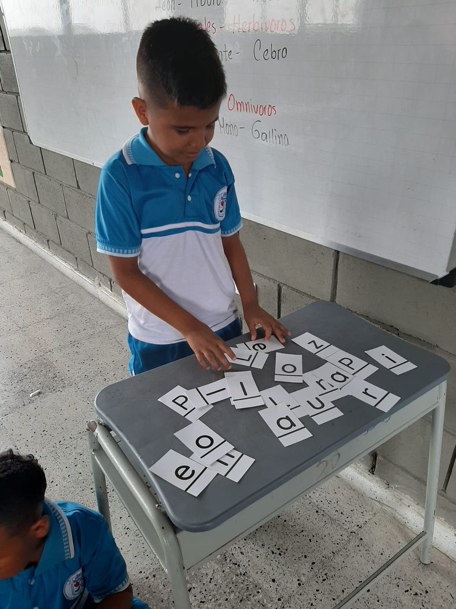 fabiluz7's tweet photo. #IEDTRebolo profes que inspiran, el uso de los materiales de @PTA_Colombia hacen de la práctica un espacio dinámico y lleno de recursos que posibilita el aprendizaje #ProfeBelkis gracias por tan valiosas experiencias @francelyjmolina https://t.co/5TiB10bhS2