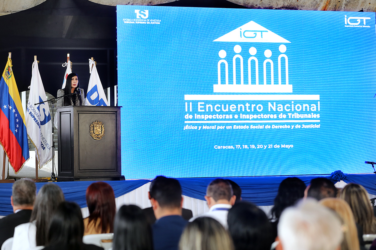 GladysTSJ's tweet photo. La presidenta del TSJ, Mag. Gladys María Gutiérrez Alvarado, participó en el acto de instalación del II Encuentro Nacional de Inspectoras e Inspectores de Tribunales, que se desarrolla durante varios días en la Escuela Venezolana de Planificación

#TSJAvanza
#18May https://t.co/1HcvqSad9l