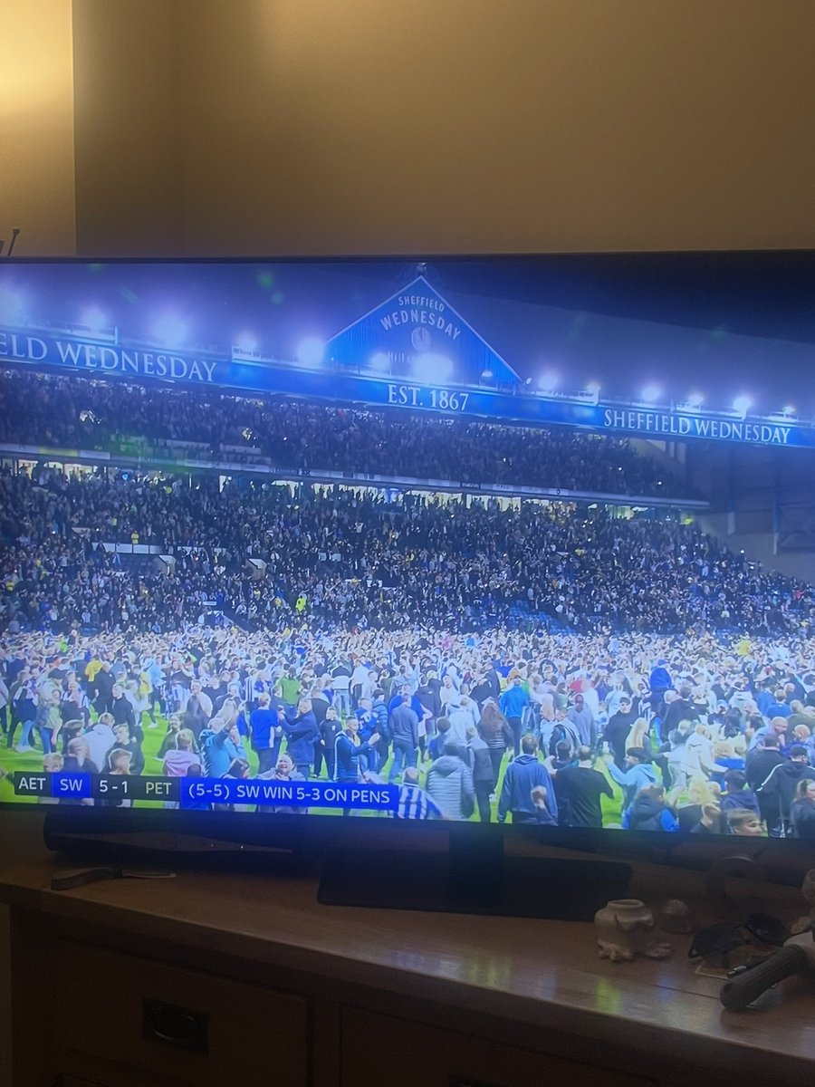 Anna Yeardley tweet media