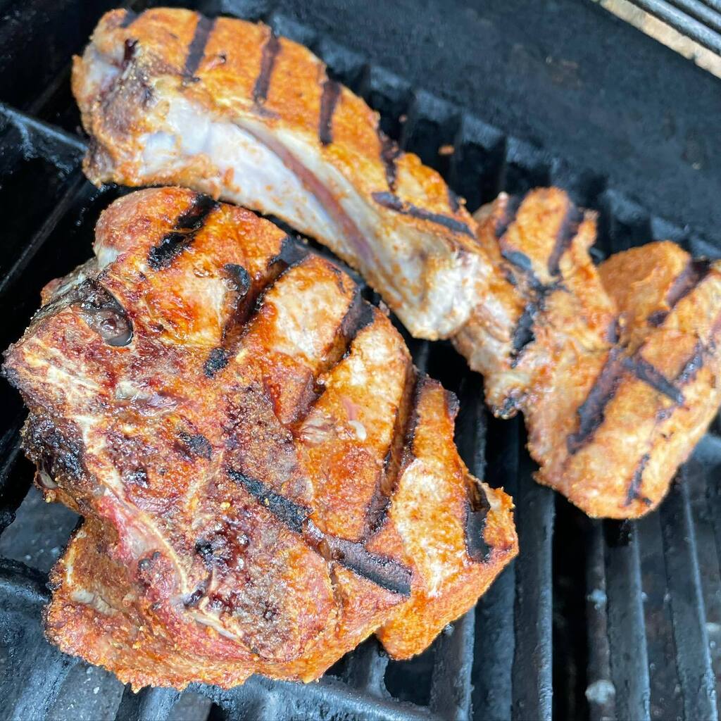 robrlives's tweet photo. What’s for dinner 🥘 https://t.co/RzGTXMUYFO https://t.co/iliKm6wIbb
