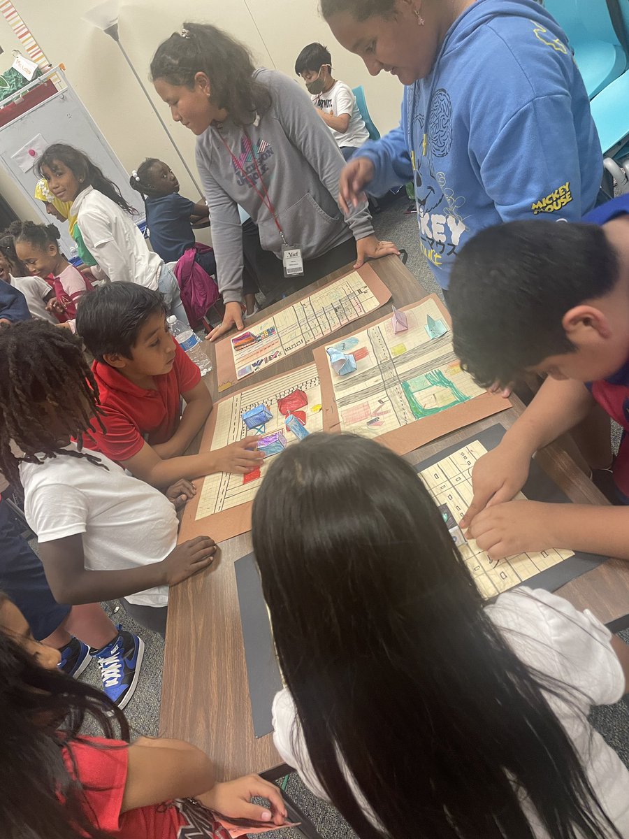 MarleneLoza5's tweet photo. Welcoming our Sneed second and first graders to our Geometry City! 🏙️@Aliefsneed https://t.co/Suzv82gVxz