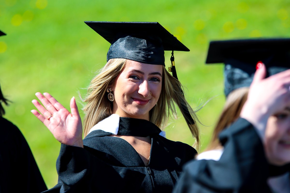 UNB REDS tweet media