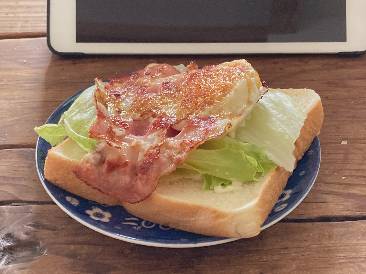 TorottoTamago's tweet photo. 唐突に朝ごはんアップ！ https://t.co/nUPhD8Gw8N