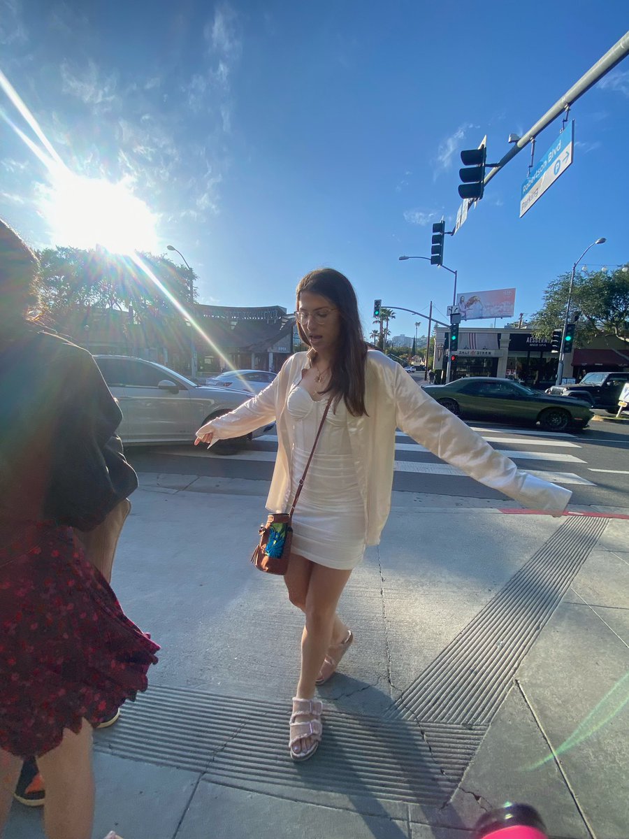 interv3nus's tweet photo. Life is a Dream 💭✨🦋 https://t.co/ADASIZHW3C