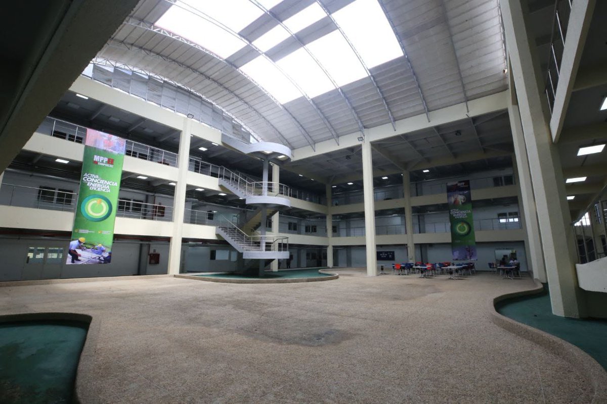 minenergia_ve's tweet photo. #Entérate ||  Esta universidad constituirá un nuevo modelo de educación universitaria que dirigirá la promoción de una cultura energética @NicolasMaduro @NestorLReverol 

#CooperaciónYSolidaridad https://t.co/s2cnbTshT4