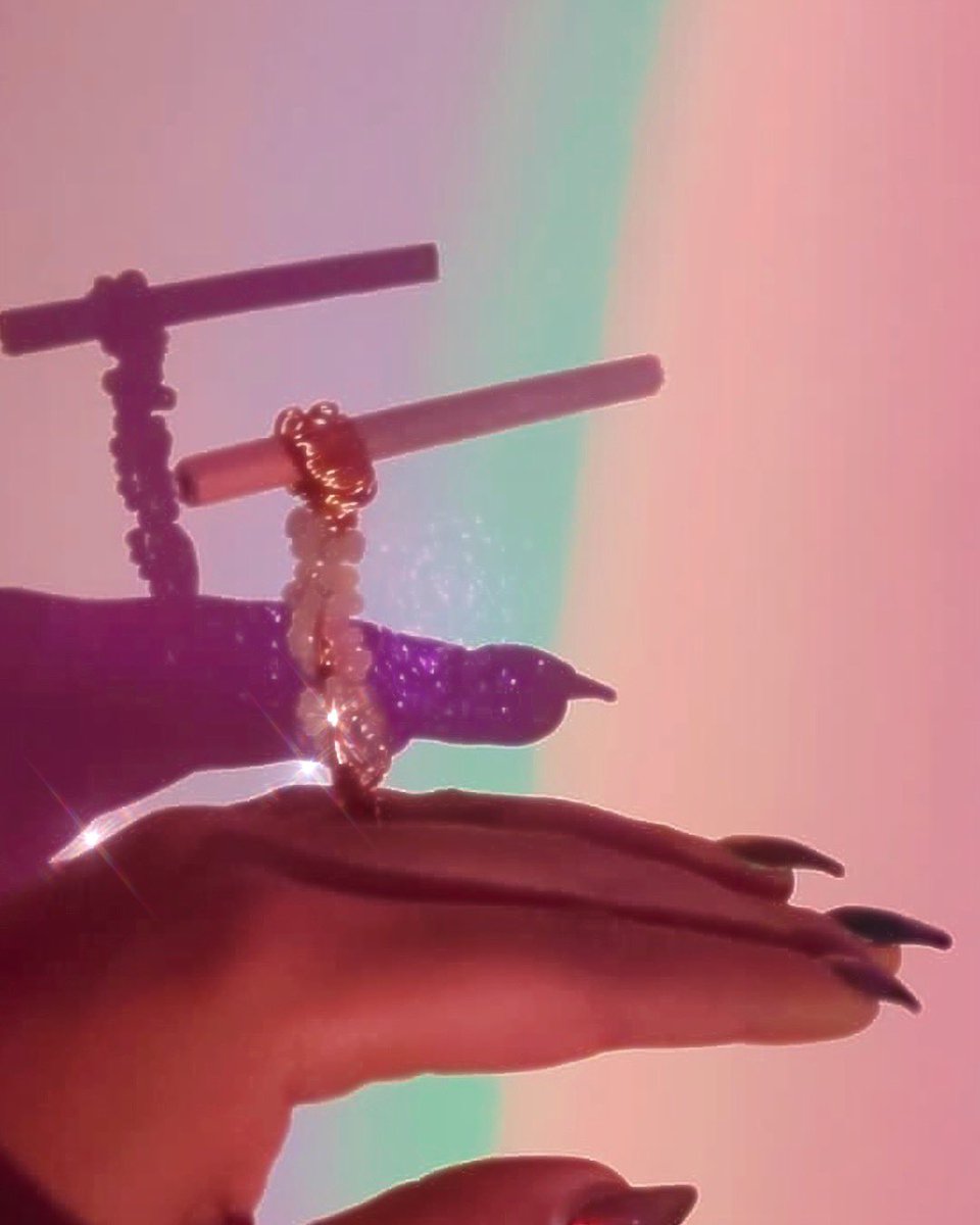 HalodeHadas's tweet image. Smoke holders disponibles 💖 hechos a mano, del color o características que quieras 💖