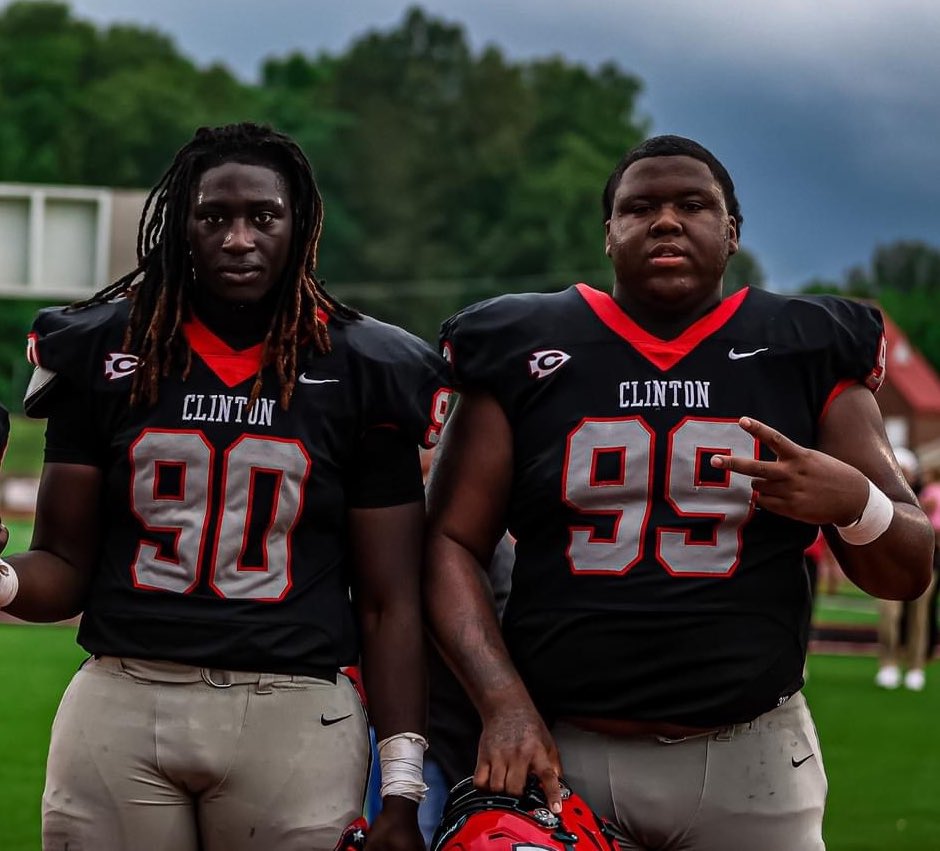 coach_Hoskins94's tweet photo. Scary sight this season, and more coming with this π¬π¬π¬πΊπΊπΊπ±π±π±#Mobbbbb https://t.co/D3DH4g1d9u