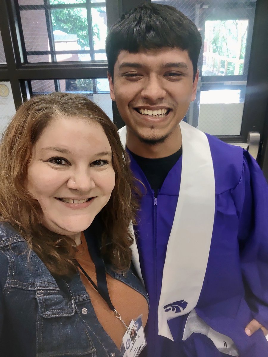 Amy Mitchell tweet media