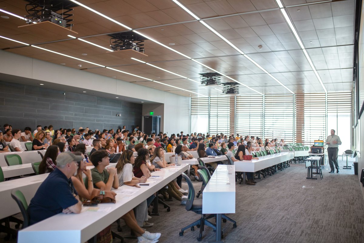 FutureComets's tweet image. Transfers - Summer Orientation is almost here! Get ready to plan your classes and discover all of the resources UTD has to offer.
Visit the Galaxy portal to register and make the most of your orientation experience.
#Transfer2UTD
Check out buff.ly/3MDo7mJ to learn more!