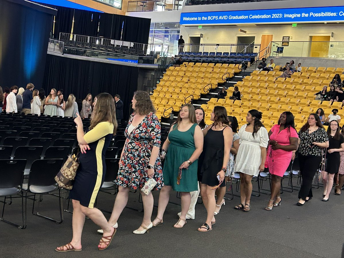 A wonderful evening celebrating our AVID seniors!