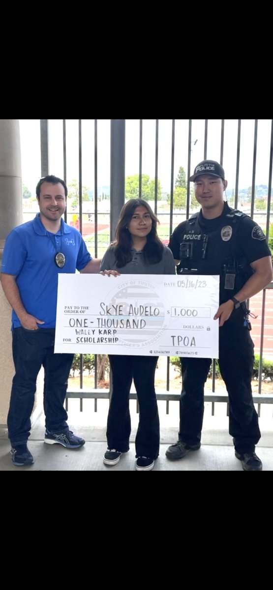 Thank you to Detective Schultz and Officer Ok for delivering the Tustin Police Officer’s Association Wally Karp scholarship to senior Skye! Way to go Skye!! We are proud of you.   #gotillers #tustinhighschool #tillerpride #tustinpolicedepartment #classof2023