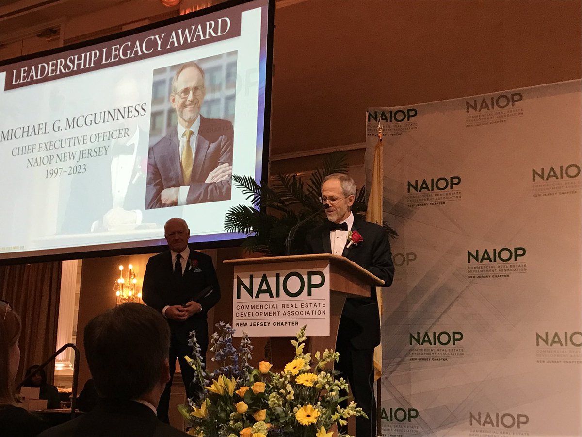 naiopnj's tweet image. #NAIOPNJ CEO Mike McGuinness, who will retire in July, is recognized for 26+ years of visionary leadership.

#NAIOP #NJCRE #CRE #RealEstate #RealEstateNJ