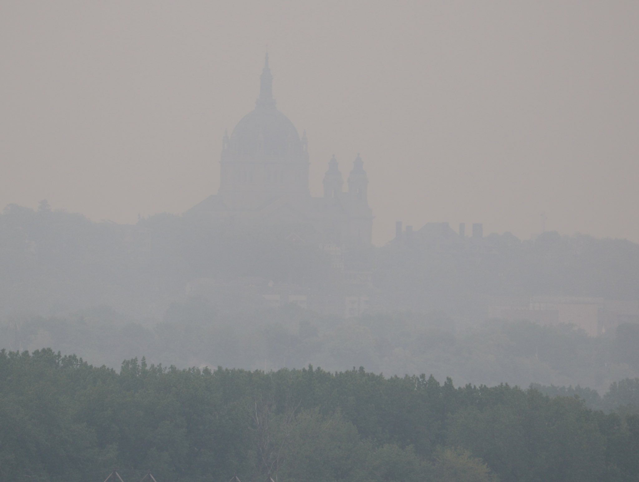 Andrew Krueger on Twitter "The Cathedral of Saint Paul is obscured by